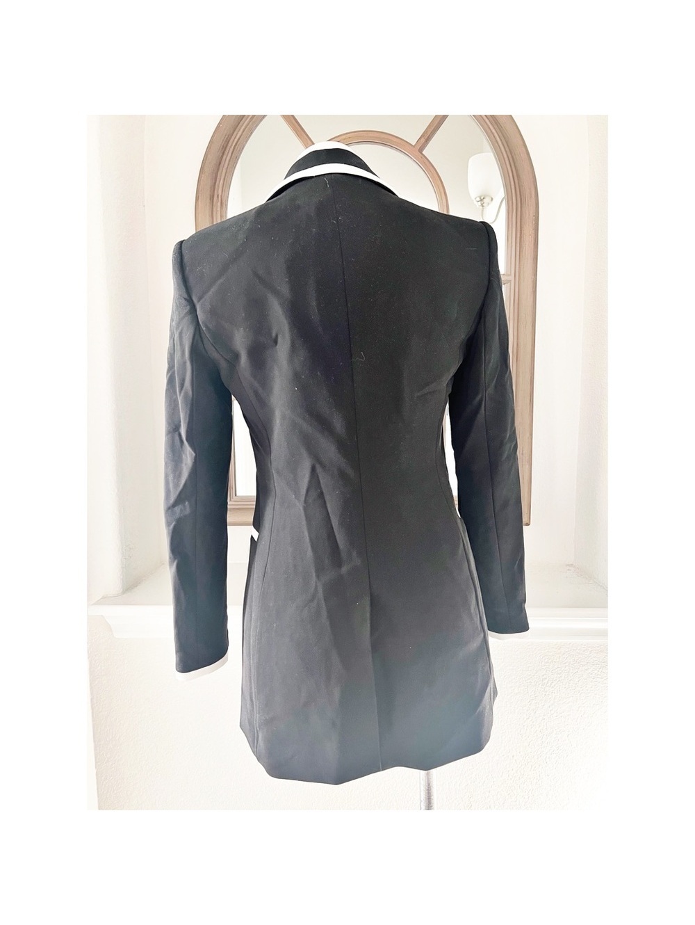 Alice + Olivia Breann Long Fitted Blazer with Piping, Black Size 4, New w/Tag - Picture 12 of 16